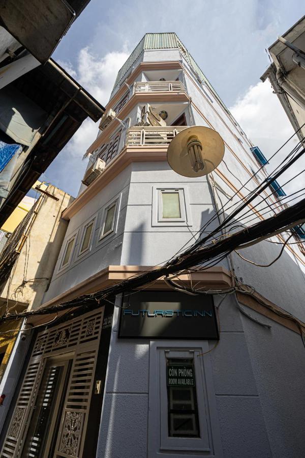 Futuristic 2* TP. Hồ Chí Minh